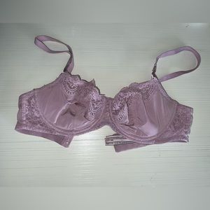 Victoria’s Secret bra lightly used size 32DD style unlined